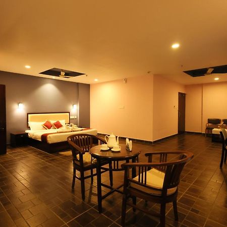 Misty Gate Hotel ไวทีรี ภายนอก รูปภาพ