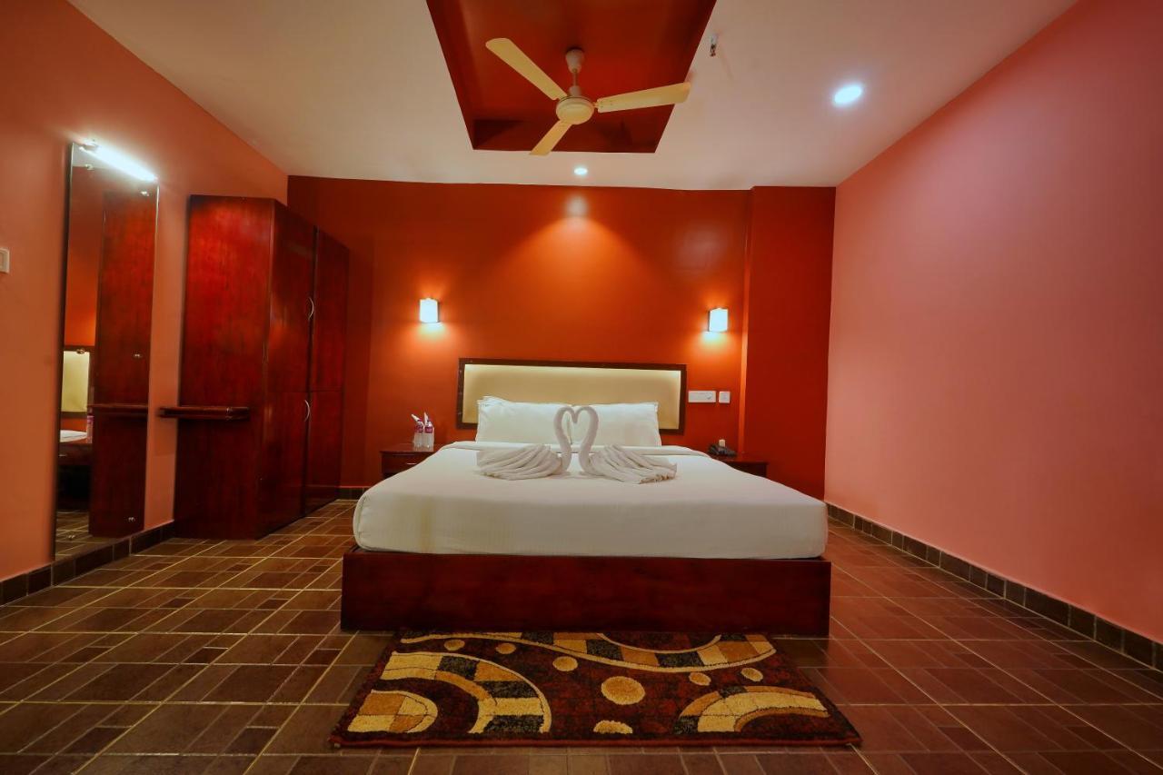 Misty Gate Hotel ไวทีรี ภายนอก รูปภาพ