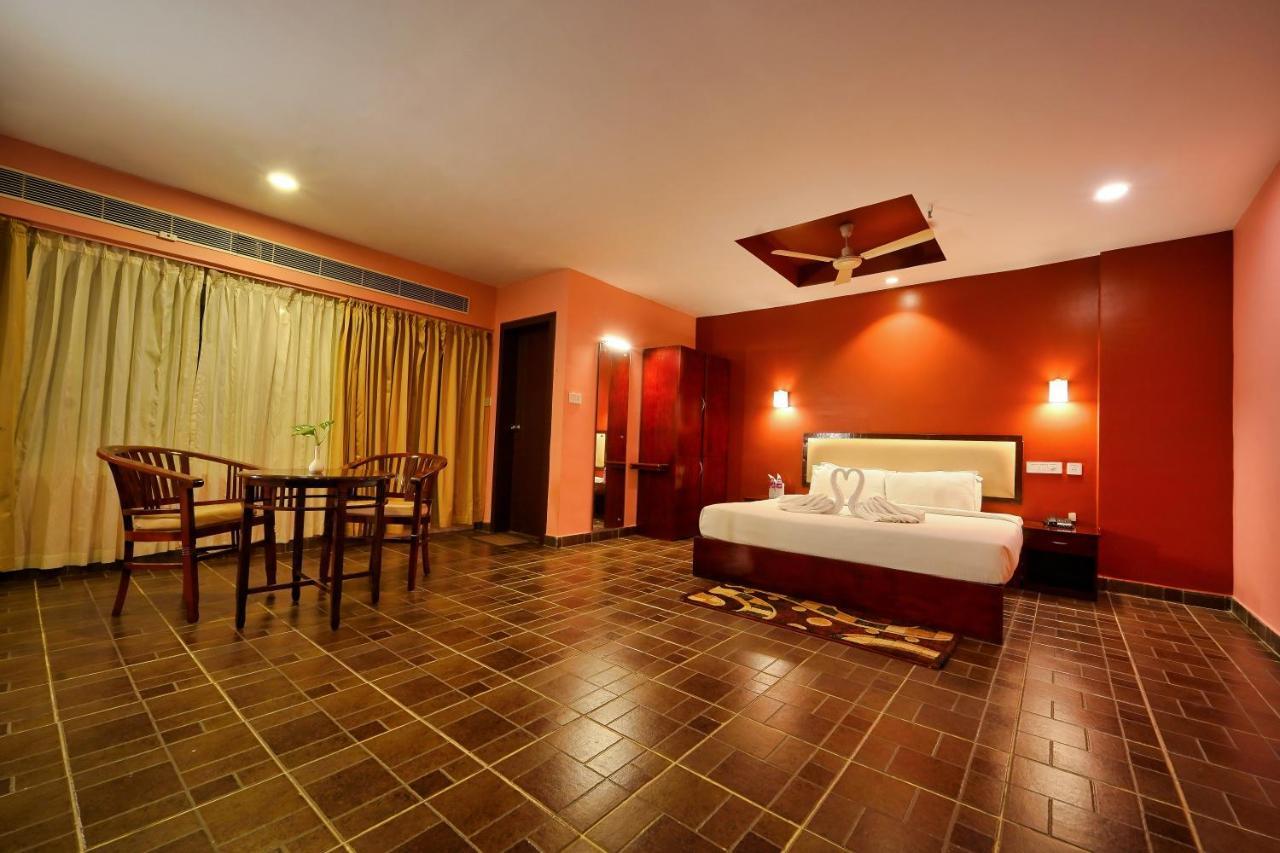 Misty Gate Hotel ไวทีรี ภายนอก รูปภาพ