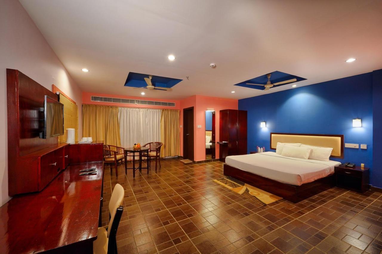 Misty Gate Hotel ไวทีรี ภายนอก รูปภาพ