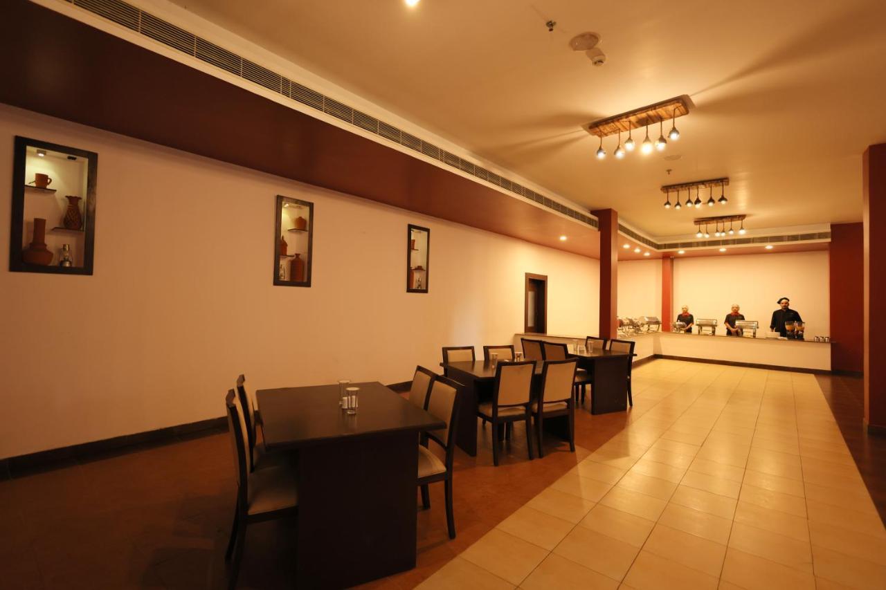 Misty Gate Hotel ไวทีรี ภายนอก รูปภาพ