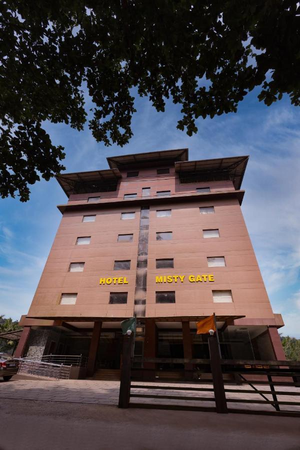 Misty Gate Hotel ไวทีรี ภายนอก รูปภาพ