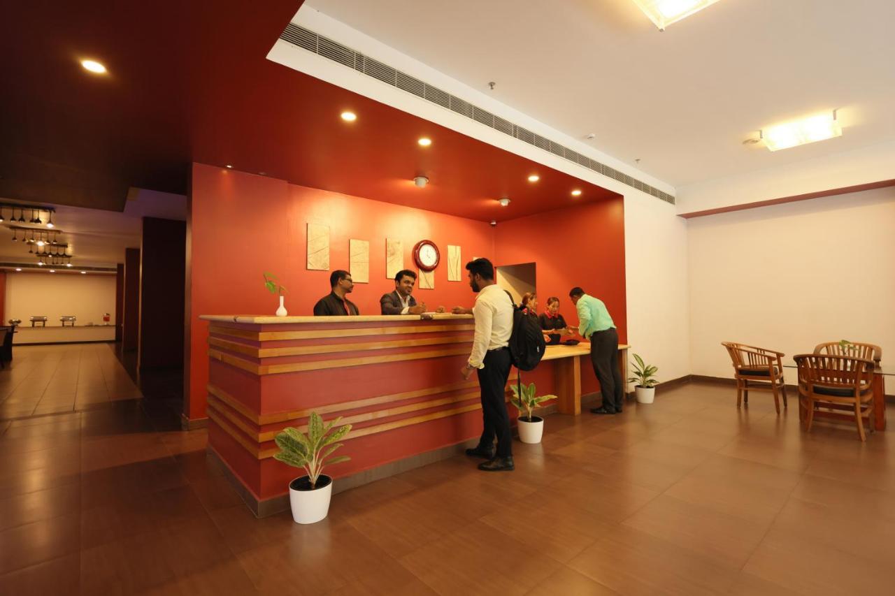 Misty Gate Hotel ไวทีรี ภายนอก รูปภาพ